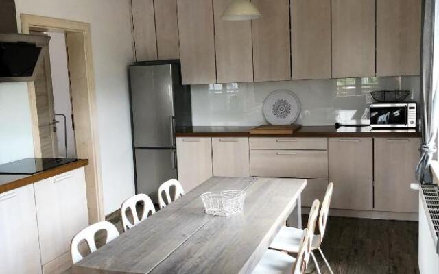 Carlina House