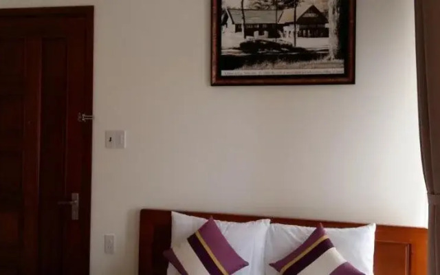 Hoang Quan Hotel