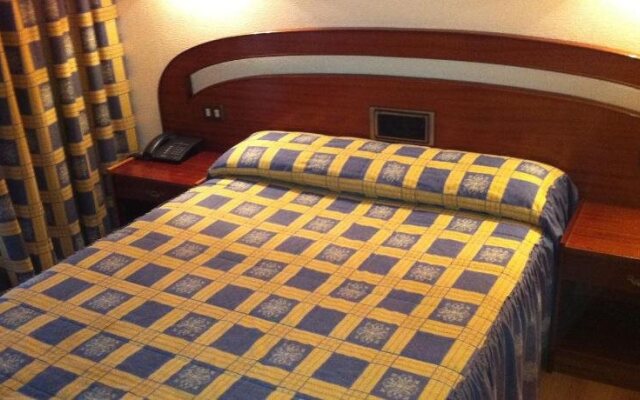 Don Hotel