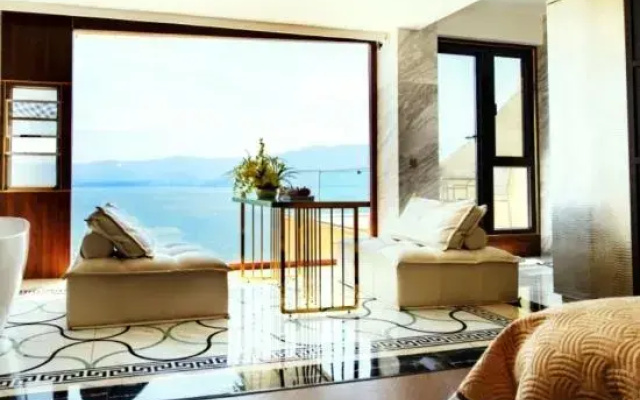 Dali Aegean Villa Santorini Haiyuntian Hotel (Haidongfang Bohai Branch)
