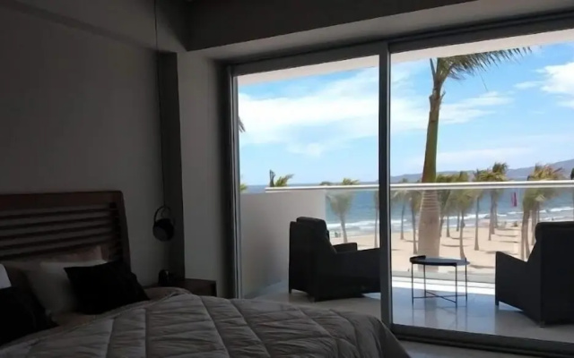 Condo Maritima NV by TRVL2HM