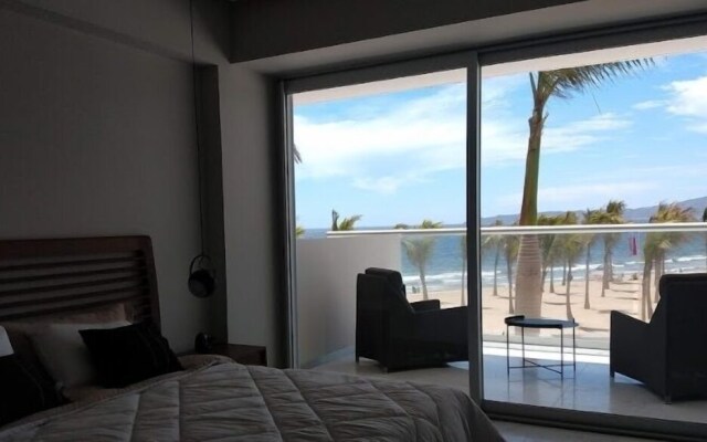 Condo Maritima NV by TRVL2HM