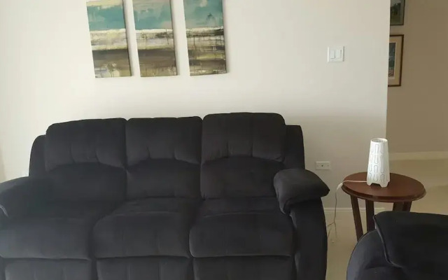 Fern Court Apartment With Oceanic View III