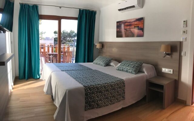 Apartamentos Playa Ferrera