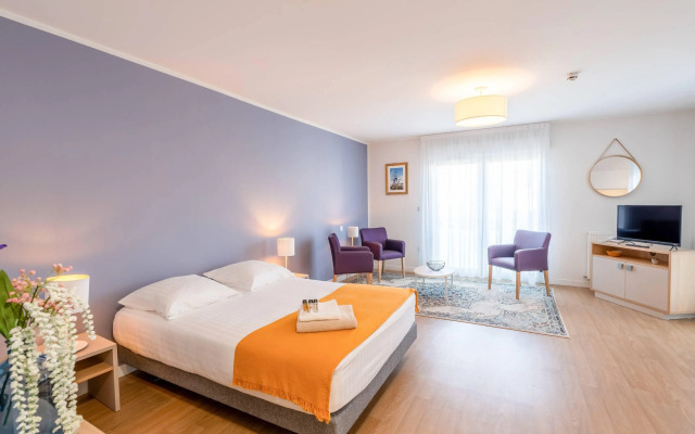 Quality Suites Rochefort