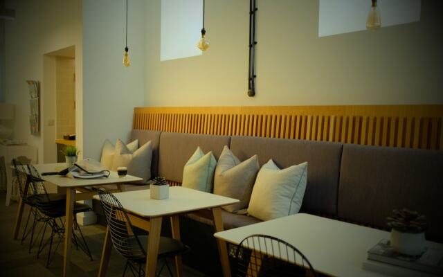Luxury Bath Riverside Apt Parking & Gym