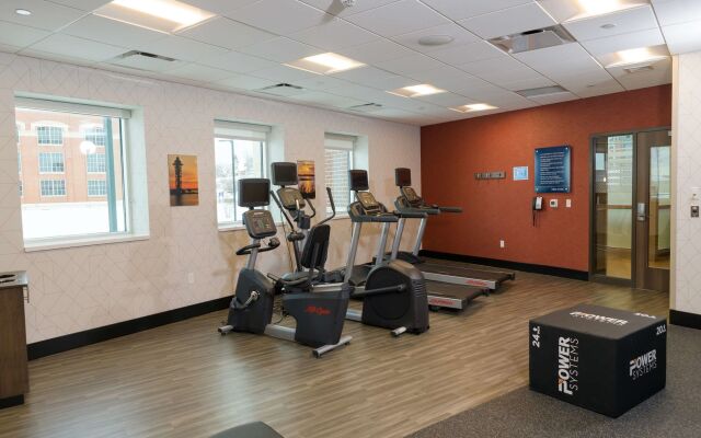 Hampton Inn & Suites Erie Bayfront