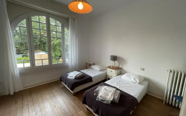 Villa Arcachon, 9 pièces, 8 personnes - FR-1-374-33