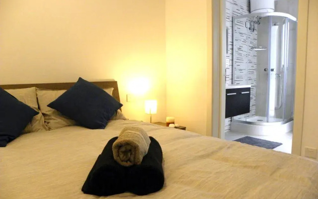 Maltese Rooms
