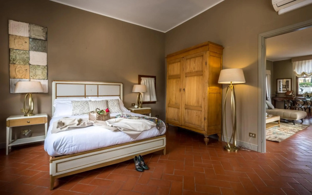 Apartments Florence Palazzo ridolfi