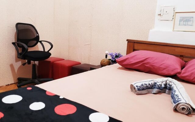 Taj Hostel