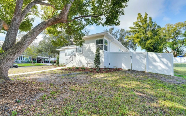 Mid-century Lakeland Home w/ Game Room!