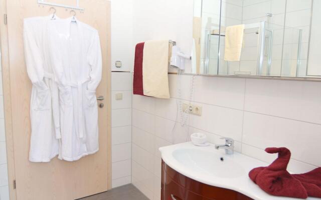 Holiday Flat With Swimming Pool in Prackenbach