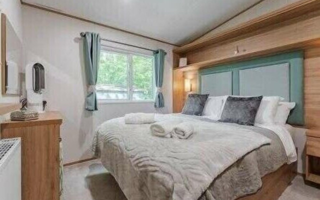 Tree Tops - Kelling Heath Holiday Park - 22244