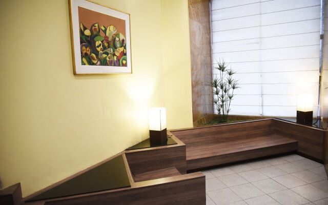 CLH Suites Domingos Ferreira