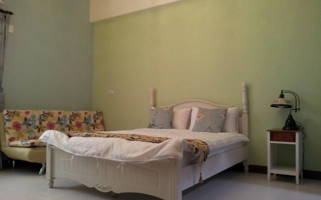 Pisces 82 Home B&B