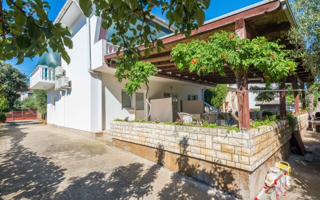Apartment Basic 3