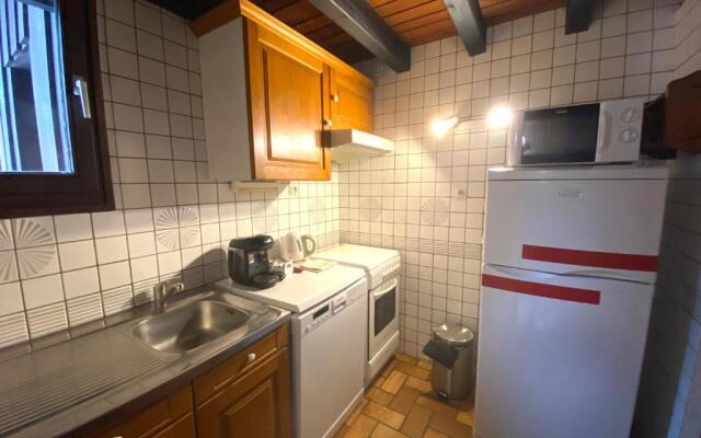 LA POMME DE PIN 1 Appartement avec terrasse