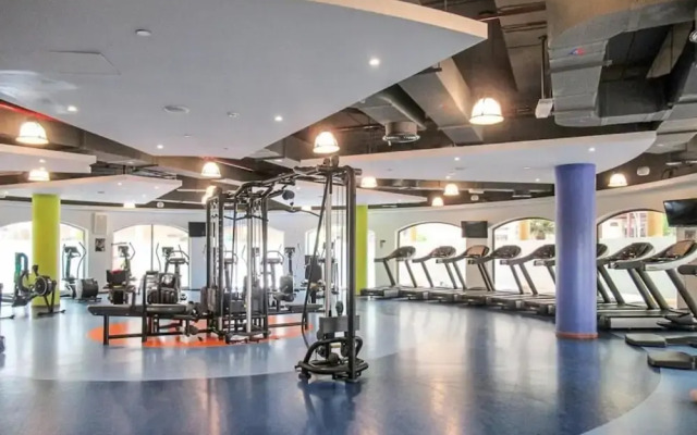 Urban Panda Hostel JBR Dubai