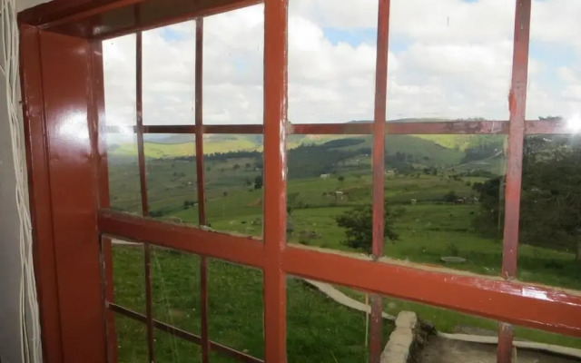 Sobantu Guestfarm  and Backpackers