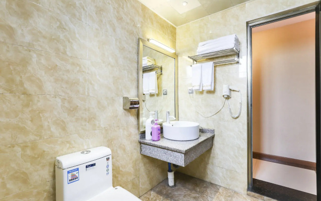 Mount Emei Happy Hotel