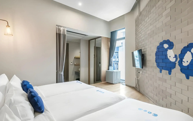 Kokotel Bangkok Surawong