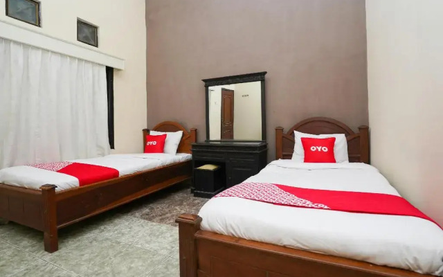 OYO 2715 Hotel Madinah Syariah