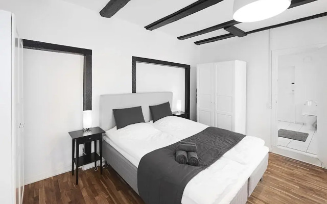 Charming 2-bed in City Center