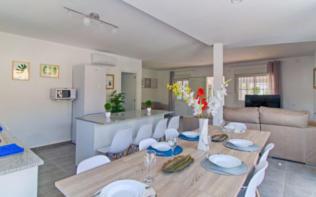 Holiday Home Tatiana - CLP294
