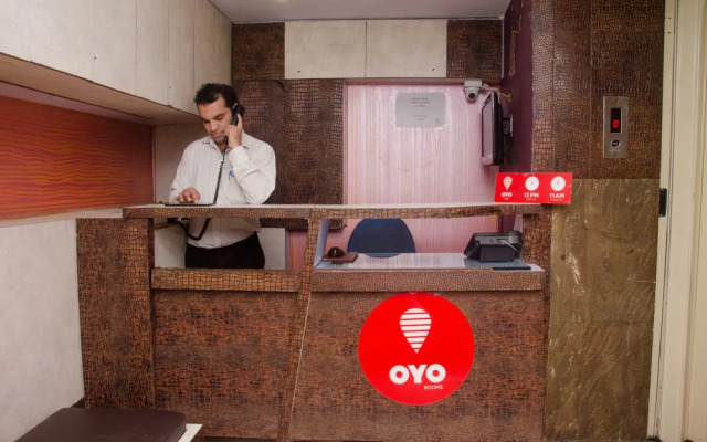 OYO Flagship 553 Vashi