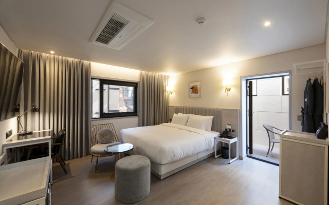 Yeonsan Hound Hotel