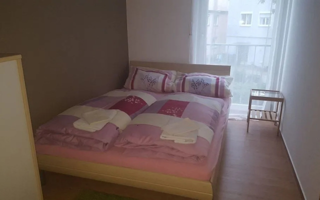 Outletcity Ferienwohnung Wohnung 1 - 2