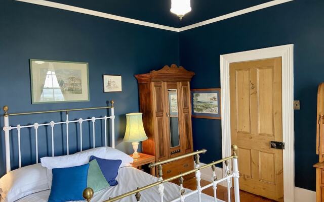 Poet's Cottage Stanley