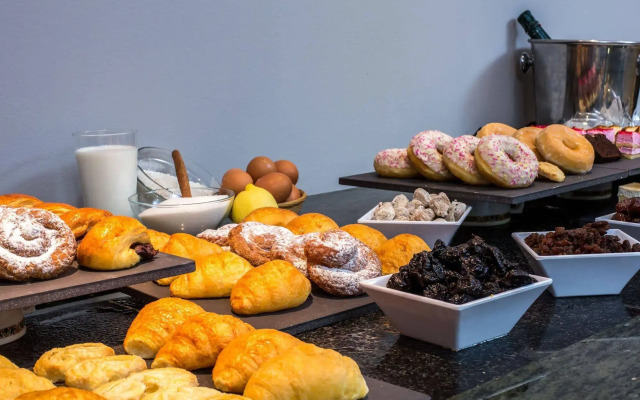 Leonardo Hotel Granada