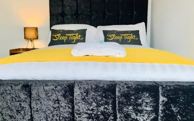 The Gathering Sale - Sleeps Up To 22