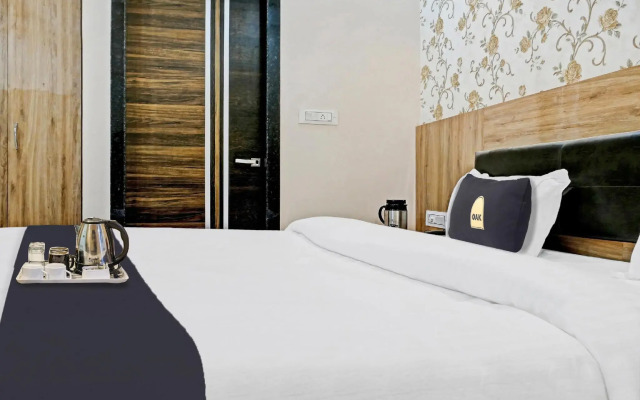 Townhouse OAK Hotel Aditya Residency