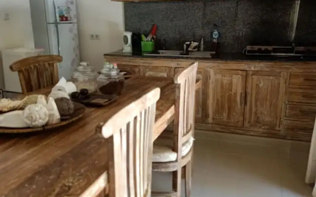 Vila Bukit Sari