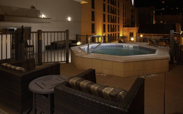 Courtyard by Marriott Downtown Memphis