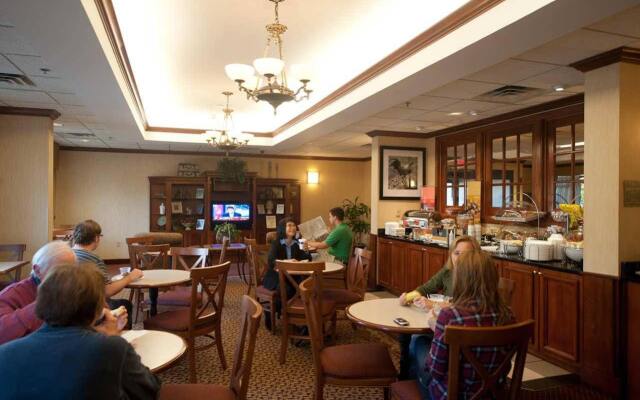 Hampton Inn by Hilton Richmond-North/Ashland