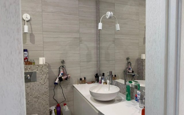 Апартаменты на Большой Троицкой 28