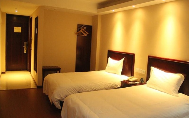 GreenTree Inn Guangdong Guangzhou Baiyun West Huangshi Road Express Hotel – Guest Rooms – Guangzhou