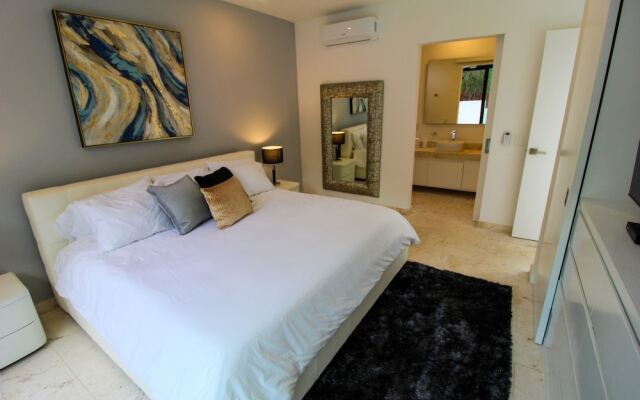 Bahia Principe Vacation Rentals - Four-Bedroom House