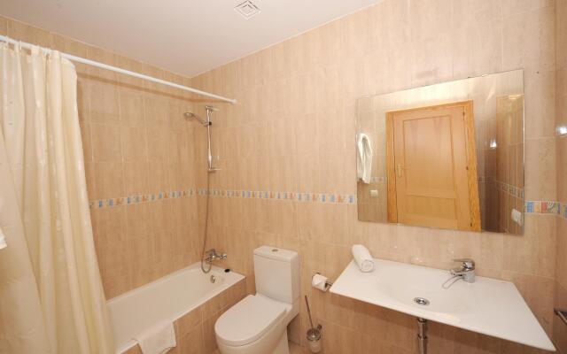 Apartamentos Playa Ferrera