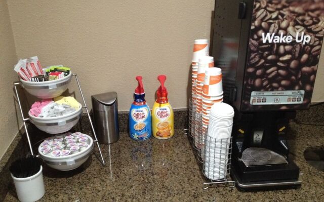 Holiday Inn Express Junction City