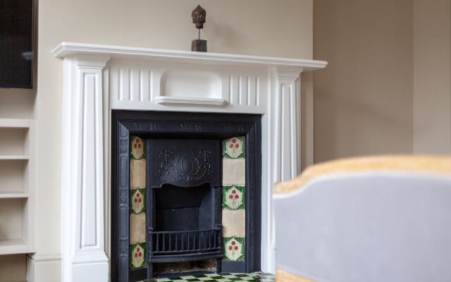 5 Bed Apartment in Clapham