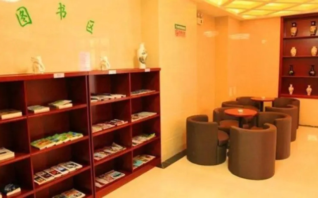 Dongfang Ruiji Business Hotel (Shenyang Station Tiexi Square Subway Station) – Business – Shenyang