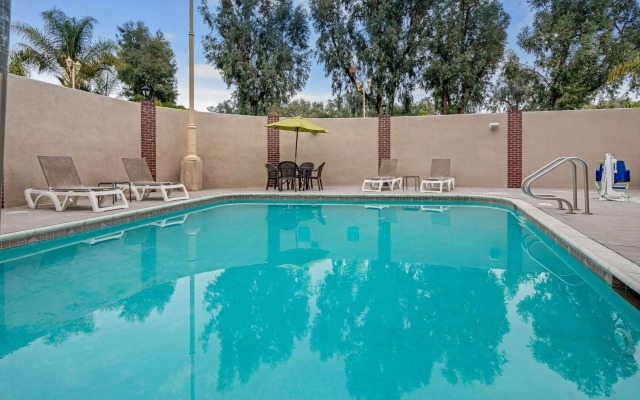 La Quinta Inn & Suites by Wyndham Temecula