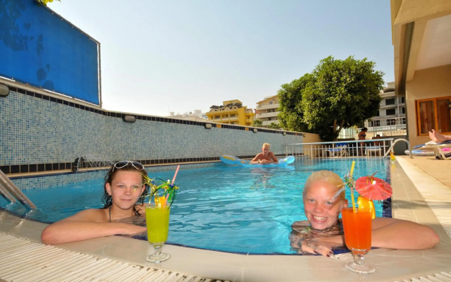 Maris Beach Otel