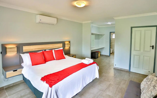 49 LaPirogue - Families only