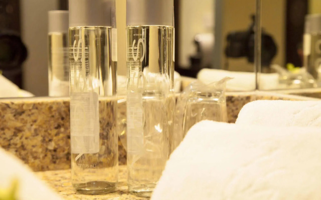 Plaza Gallery Hotel & Boutique